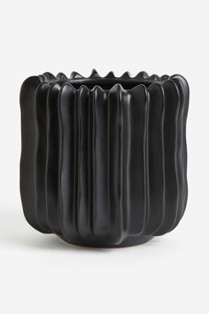 Stoneware Plant Pot - Black - Home All | H&M US Fluted Vase, Large Plant Pots, Baby Gift Guide, Beauty Gift Card, Bathroom Outdoor, H&m Home, Linen Storage, M Beauty, Stoneware Vase