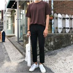 Tshirt Outfit Men, Oversized Tshirt Outfit Men, Outfit Cowo, Oversized Tshirt Outfit, Outfit Cowok, Korean Street Fashion Men, Asian Men Fashion