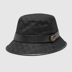 Style 576587 4hg53 1060 Presented In Tonal Monogram Canvas, The Shape Of This Bucket Hat Is Accentuated By Textured Leather Trims. The Style Is Finished With The Double Gan Archival Reprisal Of The House's Signature Emblem. Black Original Gg Canvas Black Leather Trim Lined Double G Made In Italy 68% Polyester 16% Cotton 16% Polyamide; 100% Calfskin (Details); 100% Cotton (Lining); 50% Cotton 50% Viscose (Interior) Never Worn! In Excellent Condition! Proof Of Receipt Is Above! Gucci Adjustable Brimmed Hat, Gucci Designer Wide Brim Hat, Gucci Luxury Brimmed Hat, Classic Gucci Hat With Flat Brim, Luxury Gucci Brimmed Hat, Gucci Elegant Short Brim Hat, Luxury Gucci Hat, Elegant Gucci Short Brim Hat, Luxury Adjustable Gucci Hat