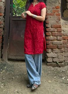 Short Kurta Designs Women Party Wear, Red Kurti Aesthetic, Kurta And Jeans Aesthetic, Desi Kurti Aesthetic, Casual Outfit Indian, Desi Girl Aesthetic Kurti, Jeans Kurti Style, Kurti And Jeans