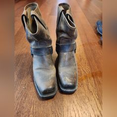 Size 7 Women's Frye Boots. Worn Only A Few Times. Basically Brand New Womens Frye Boots, Frye Lace Up Boots, Vintage Frye Boots, Frye Shoes, Frye Boots, Winter Wardrobe, Bootie Boots, Ankle Boots, Brand New