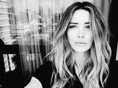 Arielle Vandenberg Avril Lavigne Blonde Hair, Arielle Vandenberg, Avril Lavigne Blonde And Black Hair, Hair Doo, Hair Color Orange, Diy Hair Mask, Cali Girl, Super Hair, Clothing Outfits