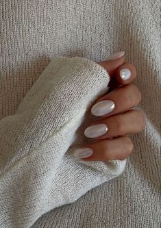 White Chrome Nails, Gel French Manicure, Broken Nails, Her Nails, Pearl Nails, Metallic Nails, Neutral Nails, Chrome Nails