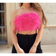 Thanks For Checking Out Our Fabulous Posh Closet!! All Of Our Items Are New With Tags! Never Worn Or Used <3 - Description: Show A Little Skin In This Cute And Casual Crop Top. This Top Is Next Level Glam. With Its Luxurious Feather Detail, This Top Is Perfect For A Night Out. With Its Strapless And Cropped Fit, It's On Trend And Figure Flattering. Whether You're Going To A Formal Event Or Hitting The Town With Your Girlfriends, This Top Will Have You Looking Your Best. - We Ship From Multiple W Feather Top, Feather Tops, Hemant And Nandita, Crop Top Casual, Winter Blues, Beauty Sets, Workout Tank Tops, Appreciate You, Large White