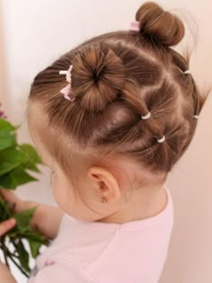 Easy Toddler Hairstyles Short, Hairstyles For Curly Hair Kids, Hairstyles For Kindergarteners, Preschool Hair, Babygirl Hairstyle, Toddler Hairstyles Girl Fine Hair, Baby Girl Hairstyles Curly, Cute Toddler Hairstyles