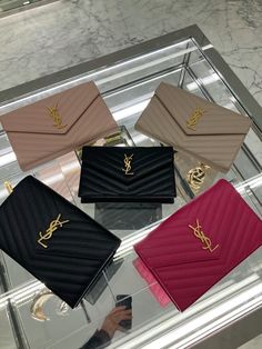 Ysl wallet on chain Ysl Purse Aesthetic, Ysl Purses, Ysl Bag Aesthetic, Yves Saint Laurent Aesthetic, Ysl Bag Outfit, Heels Versace, How To Be Prettier, Ysl Aesthetic, Ysl Wallet On Chain