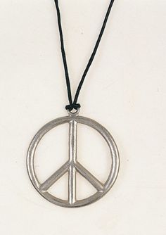 Size: One Size Color: Silver Fun costumes for kids and adults Peace Sign Pendant -Metal Peace Pendant- Peace Symbol Pendant Necklace ,Hippie and Costume for 60s or 70s-Party Halloween, a themed party, or even for giggles, Beautiful color, hand-wash needed, excellent for dress up Material Type: Metal Hand Wash Only Peace Necklace, Peace Sign Necklace, Hippie Peace, Hippie Costume, Halloween Costume Accessories, Hippie Jewelry, Elegant Accessories, Peace Sign, Cute Jewelry