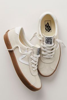 Vans Sport Low Suede Sneakers V Logo, Look Formal, Retro Styles, Taking Notes, Shoe Inspo, Shoe Obsession, Suede Sneakers, Trendy Shoes, Doc Martens