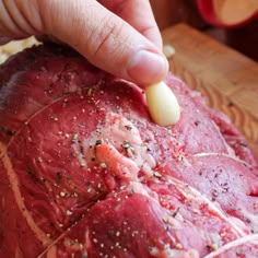 How to Cook a Top Sirloin Beef Roast - Recipe and Instructions Top Sirloin Center Roast Recipes, Boneless Top Sirloin Roast, Beef Round Sirloin Tip Roast Recipes, Beef Top Loin Roast Recipe, Beef Loin Top Sirloin Steak Recipes, Top Sirloin Recipes