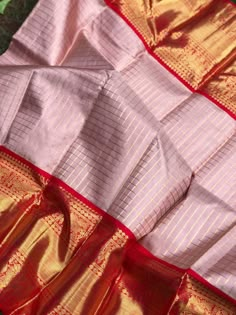 New Pattu Sarees, Sarees Colour Combinations, Bharatanatyam Dress, Saree Combination, Saree Colors, Saree Color Combinations, Kanchi Saree, Gadwal Silk Sarees