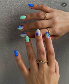 Cute Small Nails Art Designs, Bright Fun Nails Summer, Summer Floral Nails Designs, Summer Mismatched Nails, Cute Summer Nail Inspo Almond, Winter Beach Nails, Green And Blue Nails Designs, Small Almond Nails Design, Vacations Nails