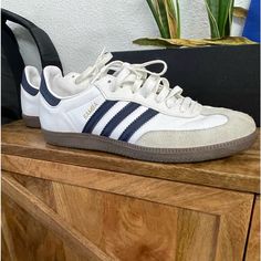 A True Classic Vintage Sambas Men’s Size 9.5 With Classic Trefoil Logo In Back Adidas Samba Men, Samba Men, Blue Sambas, Navy Adidas, Adidas Originals Shoes, Adidas Shoes Originals, Trendy Shoes Sneakers, Vintage Sneakers, Shoes Vintage