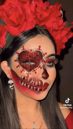 Princess Halloween Makeup, Catrina Makeup, Halloween Makeup Inspiration, Mexican Skulls, Graffiti Tagging, Skull Makeup, Halloween Makeup Looks, Eye Makeup Art, Glam Makeup