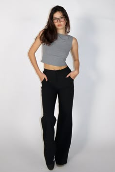 Wide leg straight-fit low rise trousers – SCG_COLLECTIONS Straight Body Shape Outfits, Black And White Fits, Low Waisted Pants, Low Rise Trousers, Dress Pants Outfits, Iconic Y2k, Wide Leg Pants Outfit, Fabric Pants, Flattering Pants