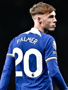 Cole Palmer Pfp, Ronaldo Avatar, Cold Palmer, Soccer Wallpapers, Cole Palmer, Lion Photography, Soccer Outfit, Love Wallpapers Romantic, Chelsea Football