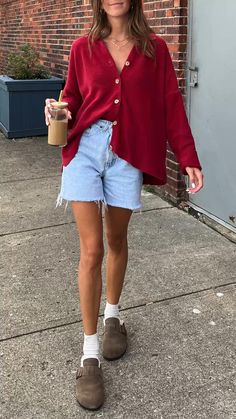 Women’s Thrifted Outfits, Hip Summer Outfits Women, Jean Shorts Sweater Outfit, Cropped Cardigan Outfit Summer, Short Sleeve Button Down Outfit Summer, Basic Retro Outfits, West Coast Grandma Style, Birkenclog Outfit, Vibrant Fall Outfits