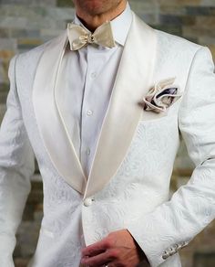 Vanilla Fiore Dinner Jacket | Vintage wedding suits, Wedding dresses men indian, Wedding suits men Groom Tuxedo, Designer Suits For Men, Dinner Jacket, White Suit, Men's Outfits, Wedding Suits Men, Mens Fashion Suits, Tuxedos