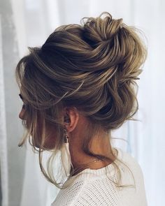 Wedding Updos For Short Hair, Short Hair Updo Easy, Wedding Hair Trends, Hot Wedding, Wedding Updos, Short Hair Lengths