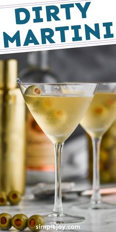 frosted martini glass filled with dirty martini and three speared olives Dry Martini Recipe, Best Martini Recipes, Dirty Martini Recipe, Martini Recipes Vodka, Martinis Drinks, Spring Recipe, Olive Juice