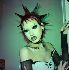 Goth Character Art, Punk Photoshoot, Gothic Era, Chicas Punk Rock, Punk 90s, 90s Punk, Punk Makeup, Goth Hair