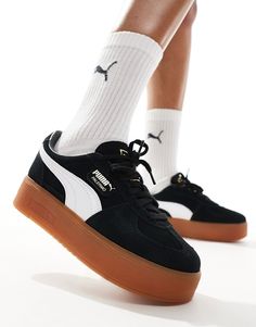 Scarpe di Puma Casual Cool: eccolo Design con profilo basso Modello stringato Caviglia imbottita Logo PUMA Suola spessa Suola antiscivolo zigrinata Platform Outfit, Puma Palermo, Flatform Sneakers, Platform Trainers, Basket Noir, Save Outfits, Flip Flop Boots, Baskets Adidas, White Trainers