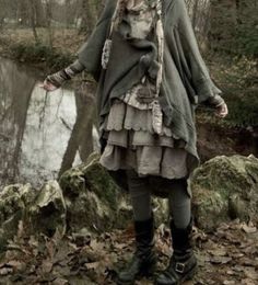 Dark Fairy Grunge Aesthetic Outfits, Soft Grunge Outfits Women, Witchcore Outfit Aesthetic, Dark Fairycore Aesthetic Outfits, Fairy Grunge Outfit Aesthetic, Fairy Grunge Jacket, Fairycore Grunge Outfits, Forestcore Fashion, Mori Kei Aesthetic