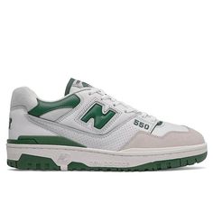 Item : New Balance 550 White Green BB550WT1 Size : 11.5 Condition : Brand New 100% Authentic Feel free to message me if you have any questions or offers! Be sure to check out my other items. Nb Sneakers, Vogue France, Retro Looks, Cream Shoes, Sneakers Addict, Outdoor Fashion, New Balance Sneakers, University Blue, Sport Sneakers