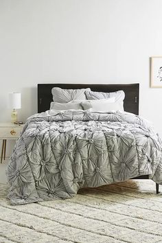 Organic Rosette Jersey Quilt | Anthropologie