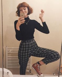 Liberty Mai, Look Grunge, Goth Outfit, Neue Outfits, Pinterest Outfits, Trendy Clothing, Plaid Pants, Clothes Ideas, Looks Vintage