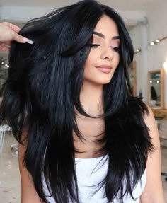 15 Stunning Long Haircuts for Thick Hair - thepinkgoose.com Straight Layered Hair, Black Hair Dye, Jet Black Hair, Layered Hairstyles, Hairstyles For Layered Hair, Black Hair Color, Haircut Styles, Long Layered Haircuts, Long Dark Hair