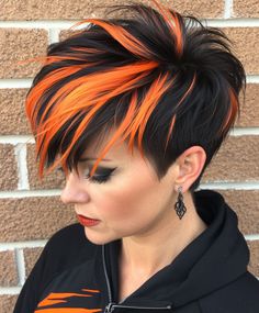 Is the Choppy Lob with Fall Hair Colors Right for You? 🤔 Short Hair Color Ideas Unique, Choppy Lob, Fox Hair Dye, Highlights On Black Hair, Funky Hair Colors, Choppy Cut, Undercut Long Hair