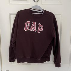 The Gap pink and burgundy sweater
very soft—fitted look The Letter G, Brown Crewneck, Pink And Burgundy, Clothing Aesthetic, Letter G, Burgundy Sweater, Gap Women, The Gap, Crewneck Sweater