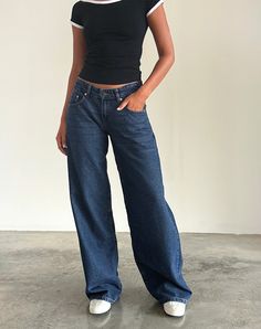 Roomy Extra Wide Low Rise Jeans in Mid Indigo Blue Dark Blue Wash Jeans Outfit, Low Waist Bootcut Jeans Outfit, Navy Jeans Outfit, Dark Denim Jeans Outfit, August Moodboard, Dark Blue Jeans Outfit, Smart Casual Jeans, Streetwear Chic, Pu Jacket