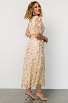 Our Arabella Embroidered Tulle Maxi Dress is magical! This gorgeous green dress features gold and ivory floral with stunning tulle material. Floral Embroidered White Dress, Gold White Dress, Flower Embroidered Dress, White Gold Dress, Embroidery Tulle, Mother Of Bride Outfits, Tulle Maxi Dress, Tulle Material, Maid Of Honour Dresses