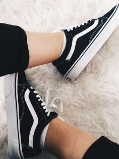 Vans Slip On Outfit, Vans Wallpaper, Outfit Vans, Sneaker Vans, Vans Old School, Vans Ultrarange