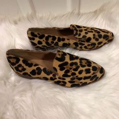 Animal Prints Flats Mocasines. Chic Brown Suede Flats, Chic Brown Oxfords For Fall, Brown Suede Flats For Work, Trendy Brown Flats For Formal Occasions, Trendy Brown Formal Flats, Chic Brown Slip-on Oxfords, Trendy Brown Slip-on Flats, Brown Fall Moccasins With Flat Heel, Brown Flat Heel Moccasins For Fall