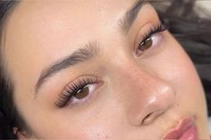 Lash Extensions Styles Simple, Eyelash Extensions On Almond Eyes, Natural Lash Look Extensions, Classic Eye Lash Extensions Styles, Extension Lashes Natural, Lash Extensions Inspo Natural, Eyelash Extensions Styles Wispy Natural, Lash Extensions Ideas Natural, Lash Extensions Droopy Eyes