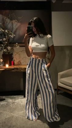 Ss23 Fashion Trends Women, Date Look Outfits, Fall Outfit 2023, Fall Style Ideas, Fashion 2023 Fall, Blue And White Outfit, Fall Work Outfit, Outfit Ideas 2023, Fall Fashion 2023