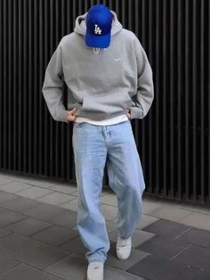 Baggy Jeans, hoodie, and dodger hat. #dodgers #hat #jeans #levis #sneakers #outfits Best Mens Outfits, Mens Winter Fits Streetwear, Mens Clothing Inspiration, Skate Style Outfits Guys, Man Trendy Outfits, Casual Outfits Men Jeans, Casual Fits For Guys, Make Outfit Ideas, Boy Styles Outfits