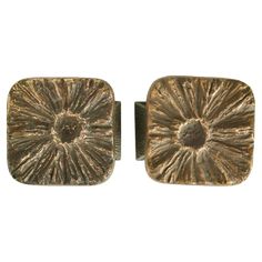 Pair of push and pull bronze door handles with organic expressionist flower relief for double doors or a single door on both sides. They are works of art for your doors. These door handles were designed in the 1970s for front doors. They are multi purpose and can be used in or outside on doors. They can be applied on cupboard doors for bespoke furniture as well. These heavy pieces made of cast bronze are in perfect condition. The bronze is oxidized with its original patina adds textured to the s Flower Relief, Bronze Door Handles, Italian Doors, Bronze Door, Victorian Door, Push And Pull, Pushes And Pulls, Garden Elements, Kitchen Units