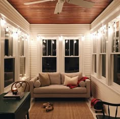 Three Season Room, Sunroom Ideas, Apartment Decoration, Style At Home, My New Room, House Inspo