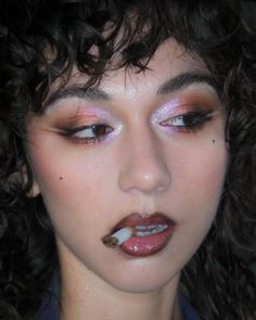 dia de são lucas Grunge Prom Makeup, Funky Makeup, Mekap Mata, 20 Makeup, Prom Look, Barbie Makeup, Swag Makeup, Smink Inspiration, Alternative Makeup