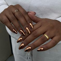 37 Chrome Nails Designs and Nail Art Ideas + Polish to Try in 2024 Chrome Nail Art, September Nails, Fall Nail Trends, Fall Nail Art