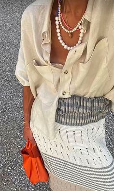 Look Plus Size, Mode Vintage, Look Plus, Looks Style, Spring Summer Outfits, Look Fashion, Summer Looks, White Shirt, Beach Outfit