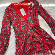 Great Condition, Never Worn Red Floral Print Mini Dress For Party, Red Floral Dress For Spring Party, Red Floral Spring Party Dress, Red Mini Dress For Spring Day Out, Red V-neck Floral Summer Dress, Red Floral V-neck Summer Dress, Chic Red Floral Dress For Brunch, Fitted Red Floral Dress For Spring, Red Floral Dress For Spring Brunch