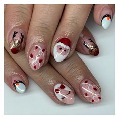 Christmas Nails Set, 2024 Holiday Nails, Christmas Nails With Santa, Santa Nails Design, Santa Christmas Nails, Pedicured Toes, Santa Nail Art, Preppy Nails, Santa Nails