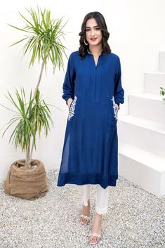 Shirt Style Kurta For Women, Beautiful Kurta Designs, Plain Silk Suit Designs Latest, Pocket Design Kurtis, Kurti With Pockets Style, Shirt Kurti Style, Solid Kurta Designs, Blue Cotton Silk Kurta With Resham Embroidery, Kurtas For Women Designer