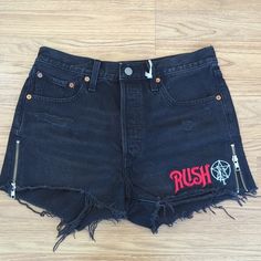 Rush Shorts 28 Rush Shorts, Levi's 501, Short En Jean, Levis 501, Skorts, Levis Jeans, Jeans Shorts, Short Outfits, Rush