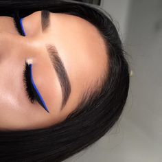 pinterest: @ nandeezy † Heart Image, Eyeliner Hacks, Blue Eyeliner, Beauty Make-up, Face Beat, Makeup Goals, Makati, Love Makeup