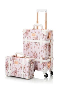 Don't get lost in a sea of black boring luggage at the airport!Stand out in style with COTRUNKAGE FLORAL LUGGAGE! This luggage is great for travel with confidante or boyfriend and can be used for a quick, close by overnight staycation, for a weekend excursion to your favorite retreat, or for a long international trip a Floral Luggage, Roaring 1920s, International Trip, Cute Suitcases, Stylish Luggage, Cheer Squad, Vintage Luggage, Train Case, At The Airport